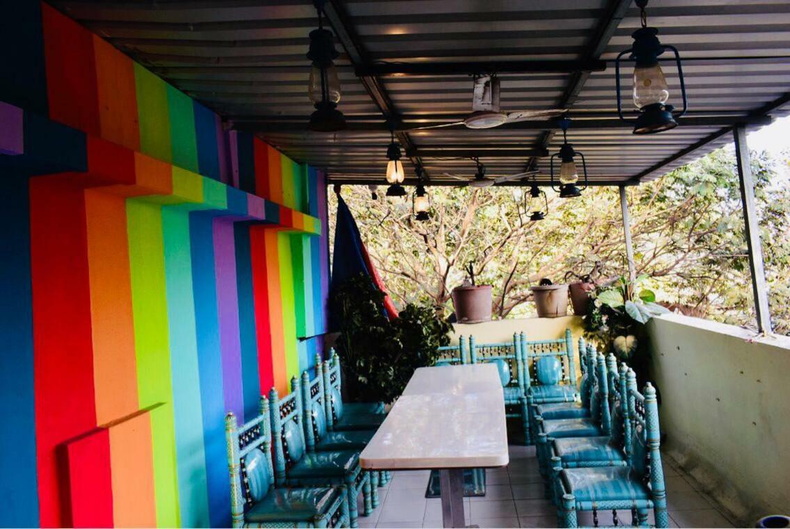 Town Hostel Mumbai - Ac Dormitory מראה חיצוני תמונה