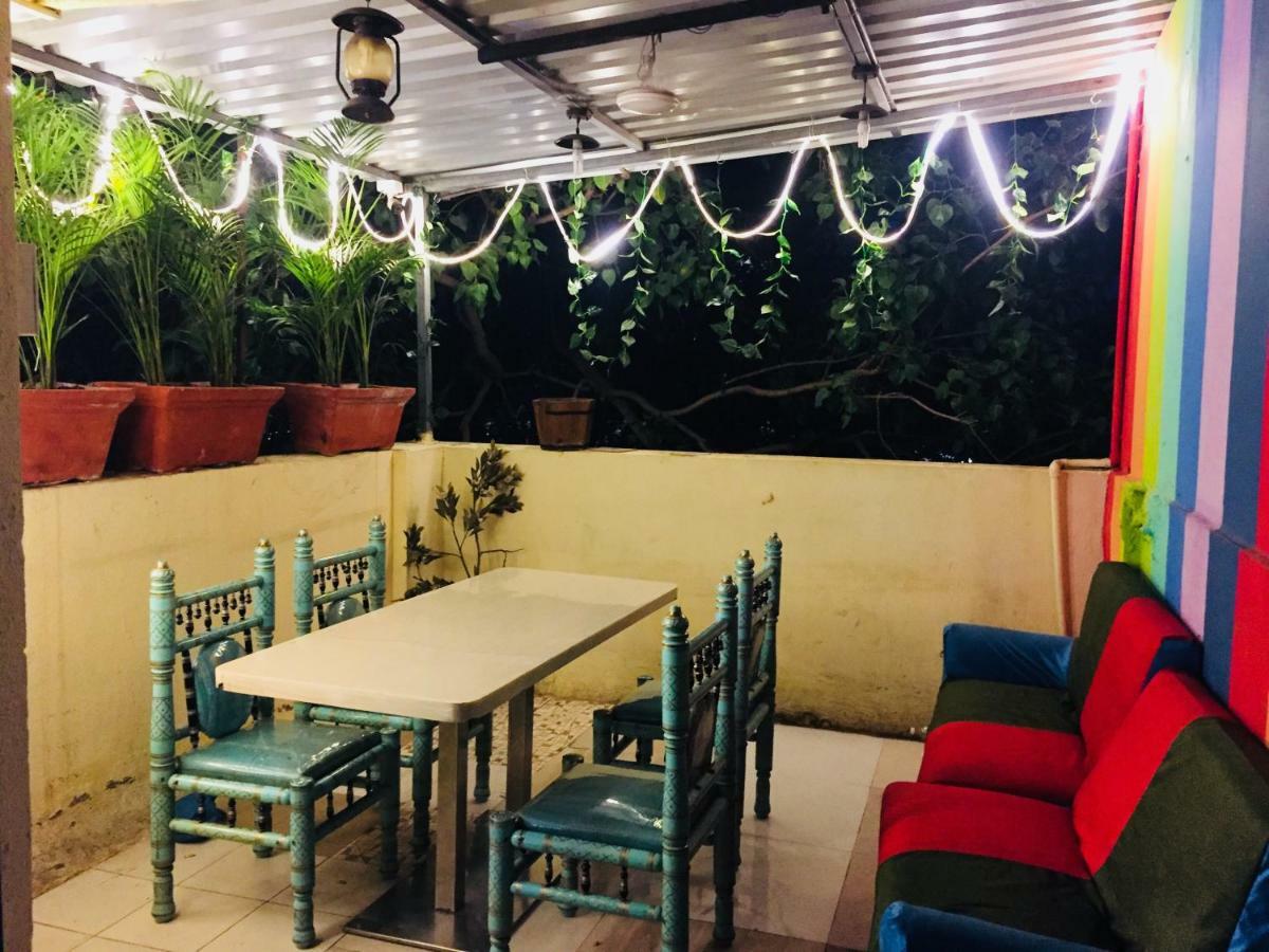 Town Hostel Mumbai - Ac Dormitory מראה חיצוני תמונה